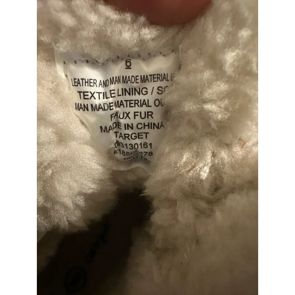 Cat &  Jack Toddler Denver Waterproof Winter Boots with Faux Fur size 6 NWT